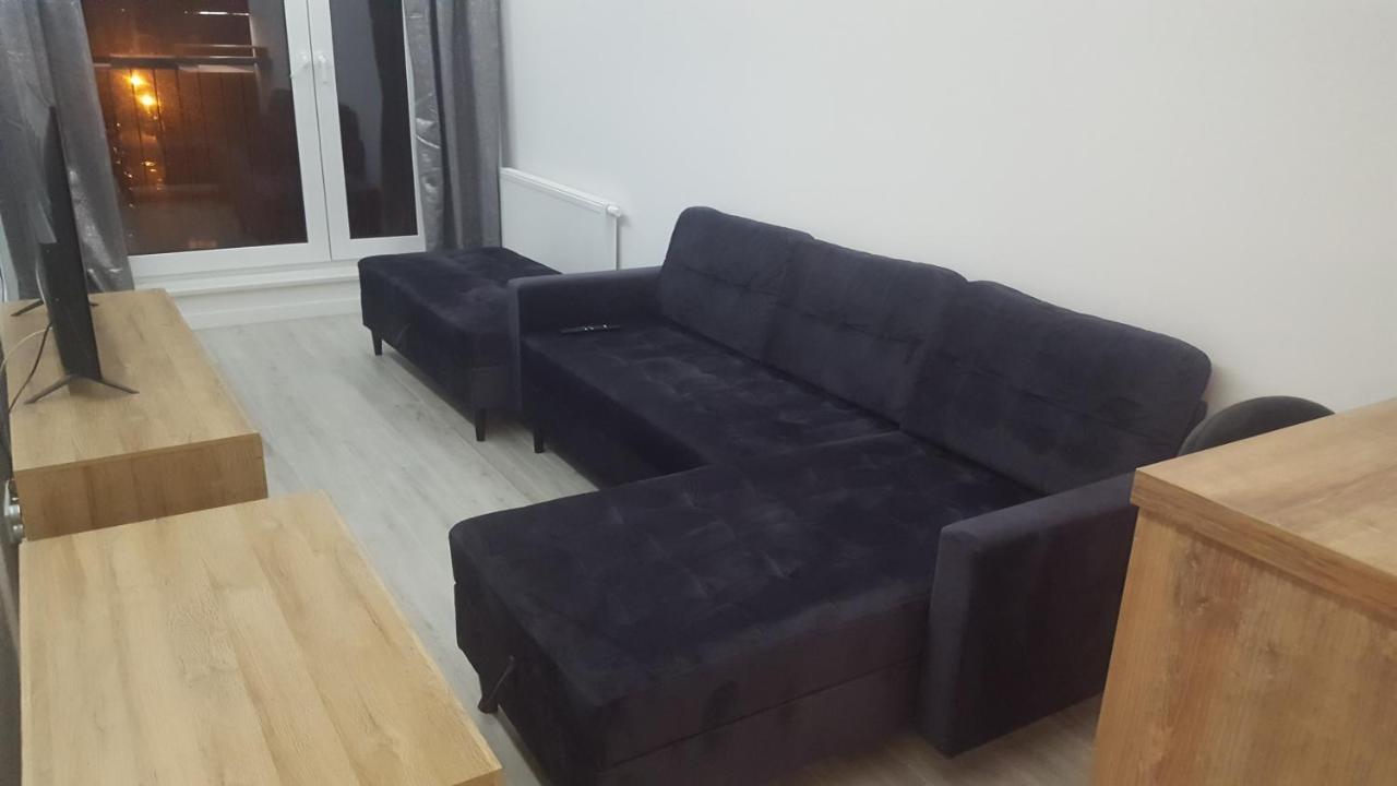 Apartament Skarbowa 2 & Parking Leszno  Exteriör bild