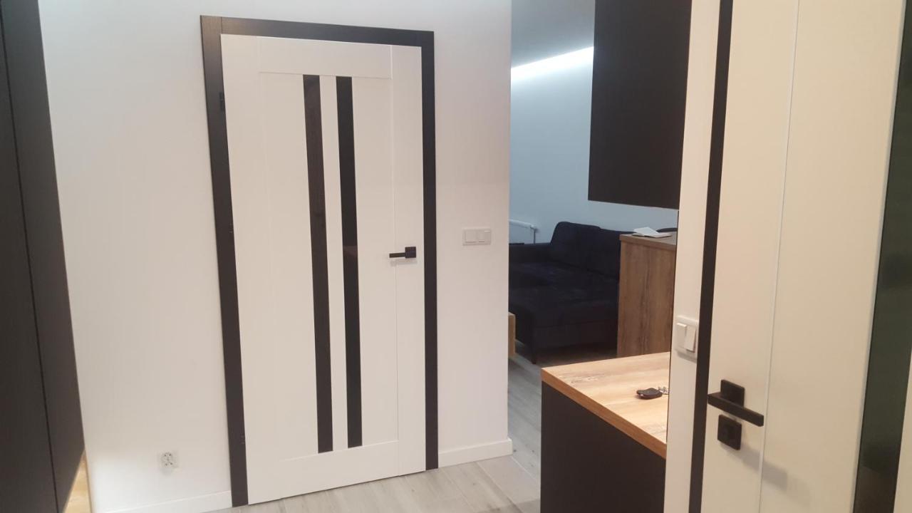 Apartament Skarbowa 2 & Parking Leszno  Exteriör bild
