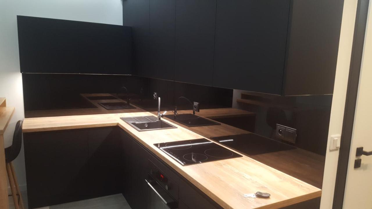 Apartament Skarbowa 2 & Parking Leszno  Exteriör bild