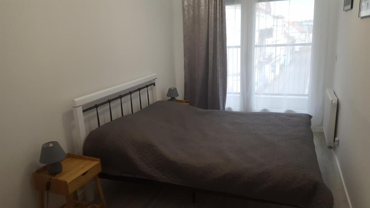 Apartament Skarbowa 2 & Parking Leszno  Exteriör bild
