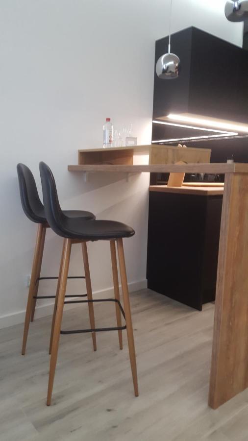 Apartament Skarbowa 2 & Parking Leszno  Exteriör bild